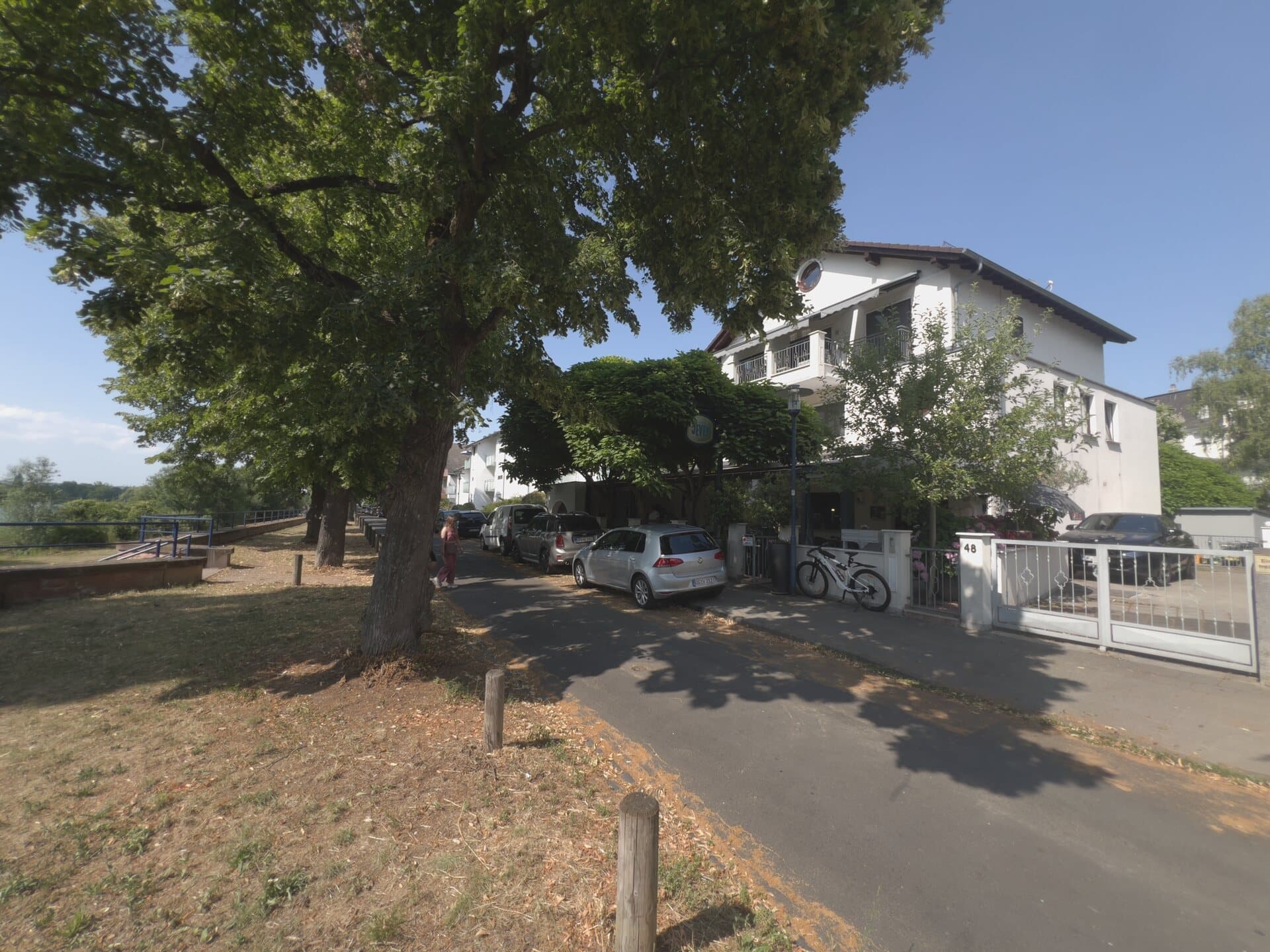 Anwesen Schöffenstraße 48 direkt an der Mainpromenade, Offenbach-Bürgel
