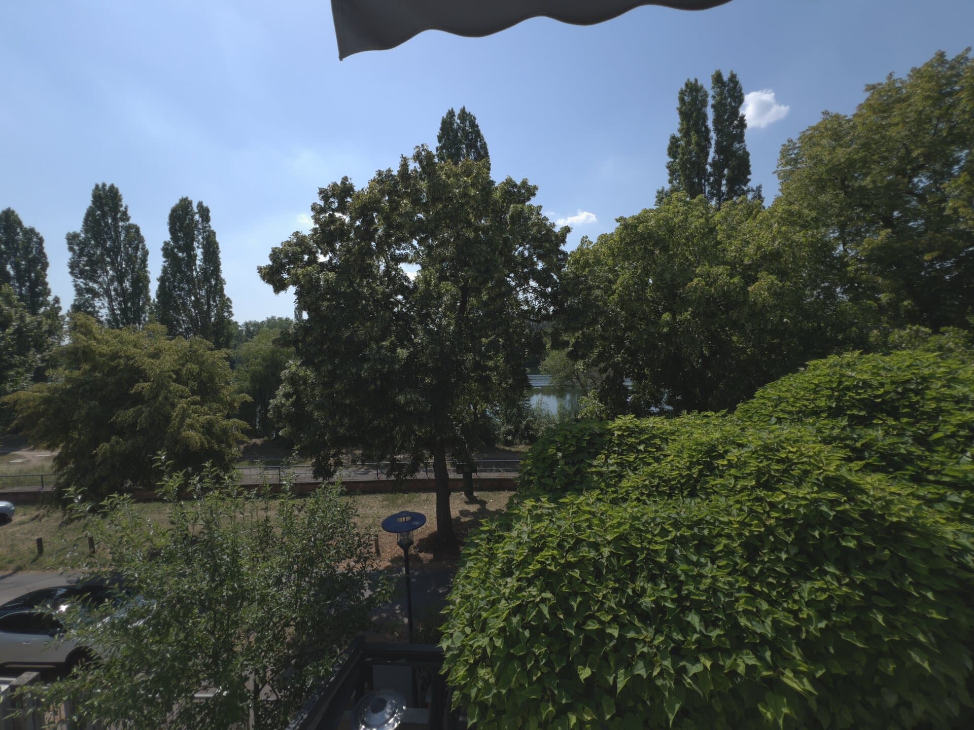 Parkartige Gartenanlage